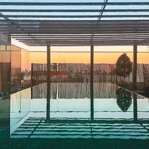 4* Hotell Lux Park